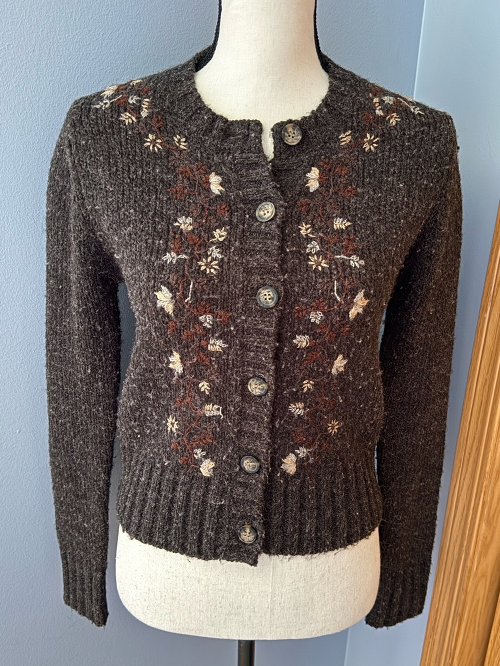 EXPRESS Cardigan Sweater - Brown Floral